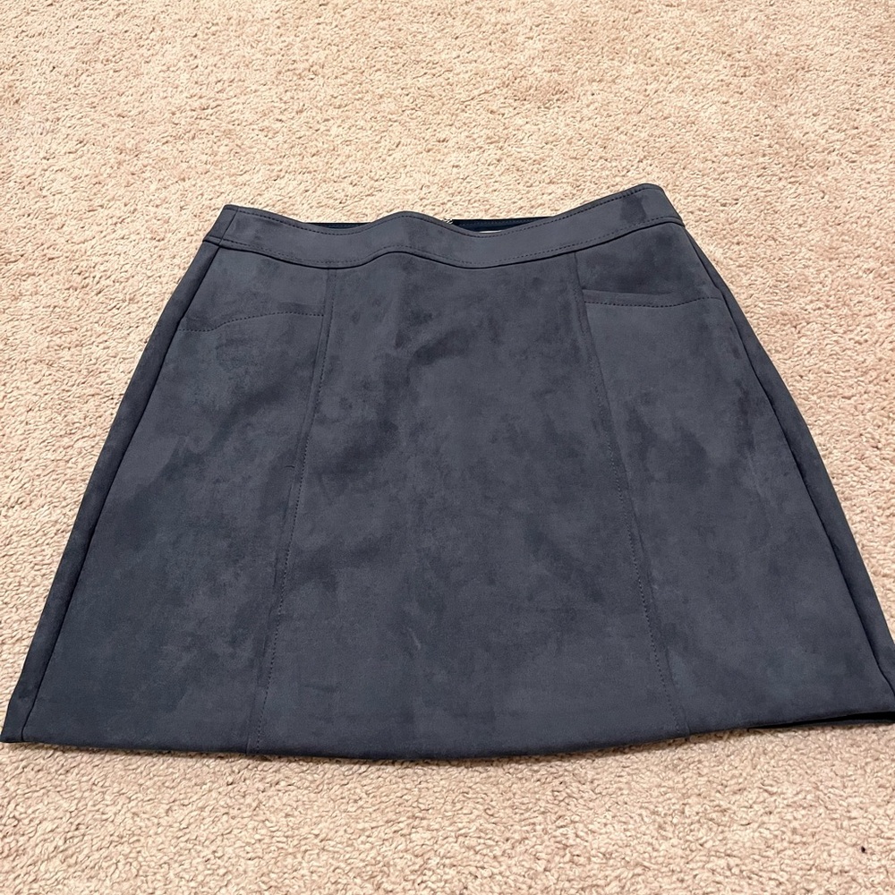 NWOT LOFT mini skirt
